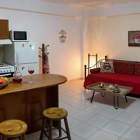 Amyrsa's House Of Character *