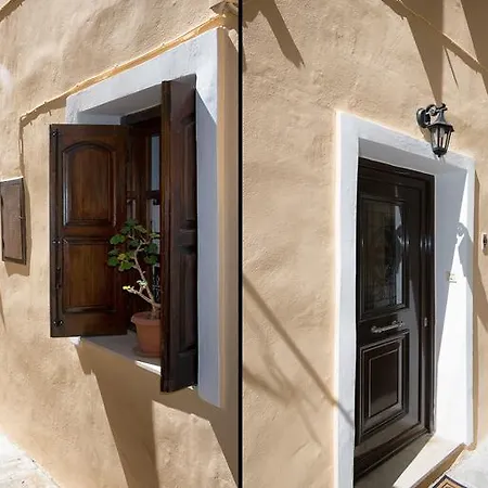 Amyrsa's House Of Character Дом отдыха